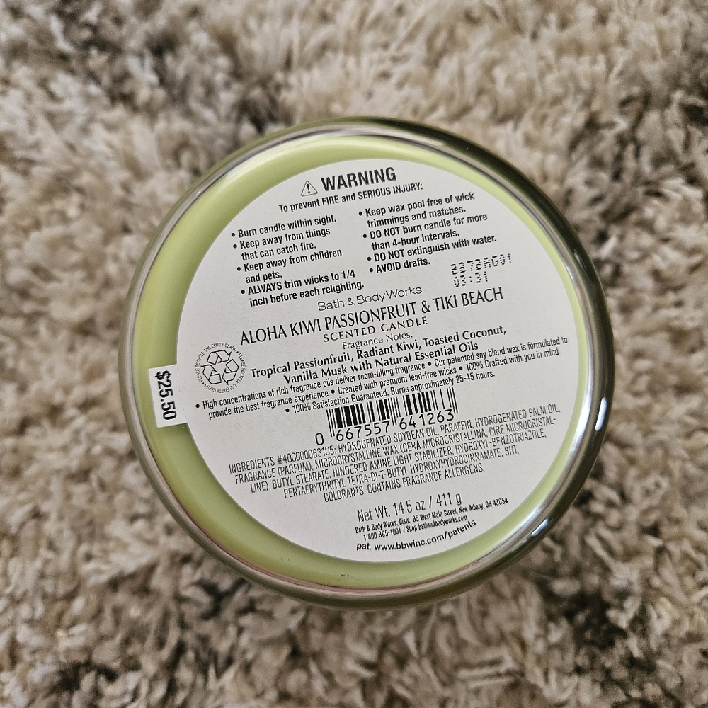 Bath & Body Works 3 Wick Candle Aloha Kiwi Passionfruit & Tiki Beach Rare - Picture 3 of 5